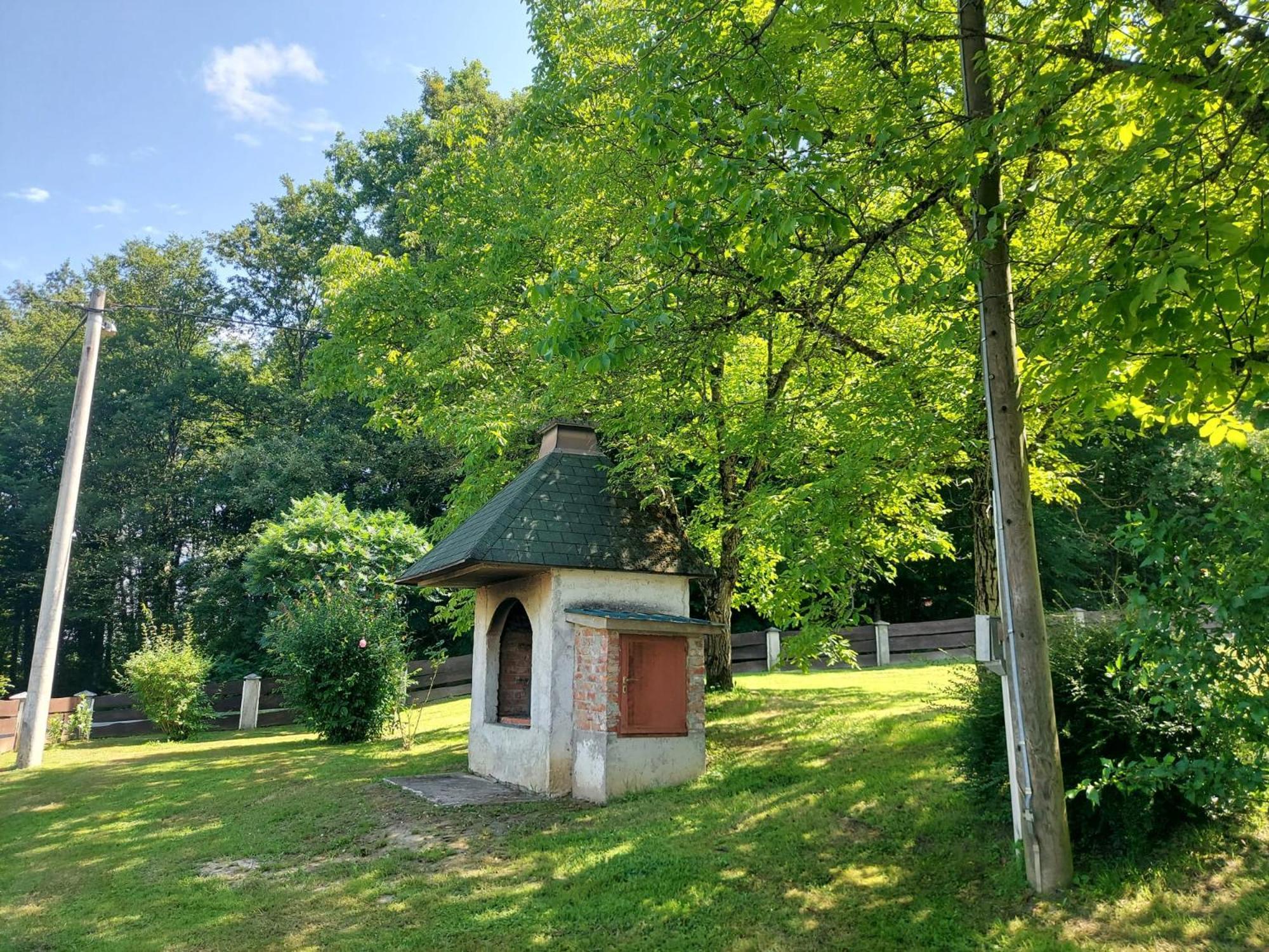 カルロヴァッツ Kuca Za Odmor Mazuranヴィラ エクステリア 写真